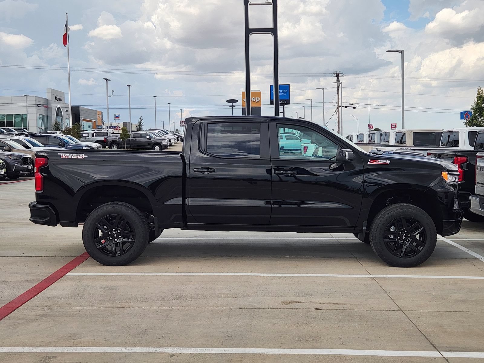 New 2026 Chevrolet Silverado 1500 LT Trail Boss w/ LT Trail Boss Premium Package AWD/4WD image 7