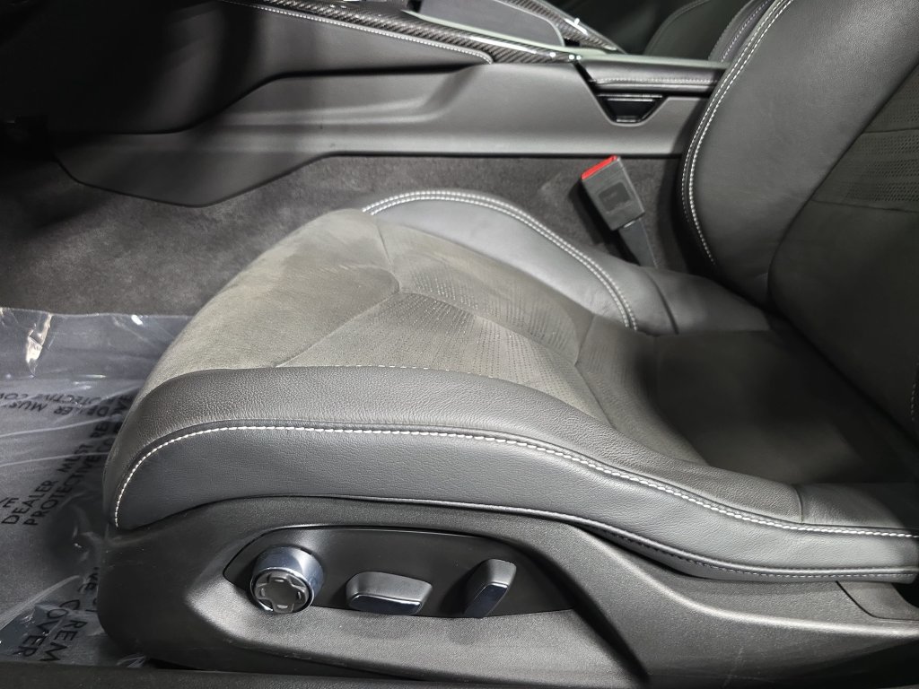 Used 2023 Chevrolet Corvette Z06 RWD image 23