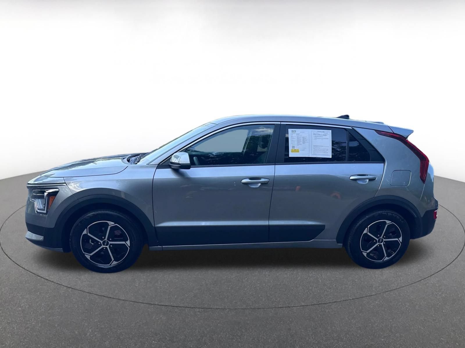 Used 2026 Kia Niro LX FWD image 8