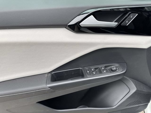 New 2026 Volkswagen Taos S FWD image 12