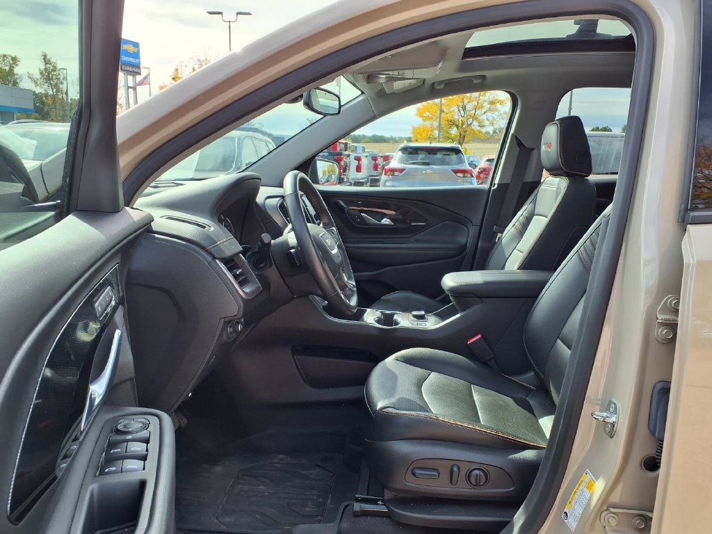 Used 2022 GMC Terrain AT4 w/ LPO, Floor Liner Package AWD/4WD image 20