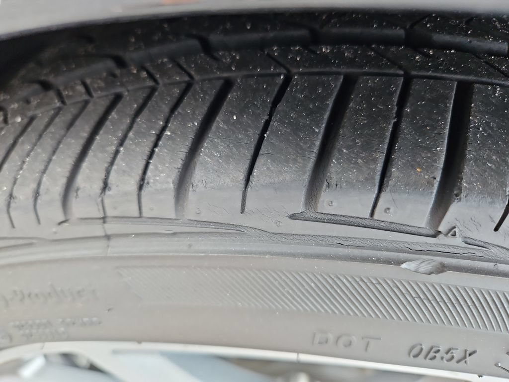 Used 2011 Mercedes-Benz S 550 w/ Sport Pkg image 35