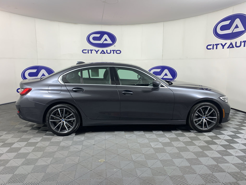 Used 2020 BMW 330i xDrive Sedan w/ Convenience Package AWD/4WD image 2