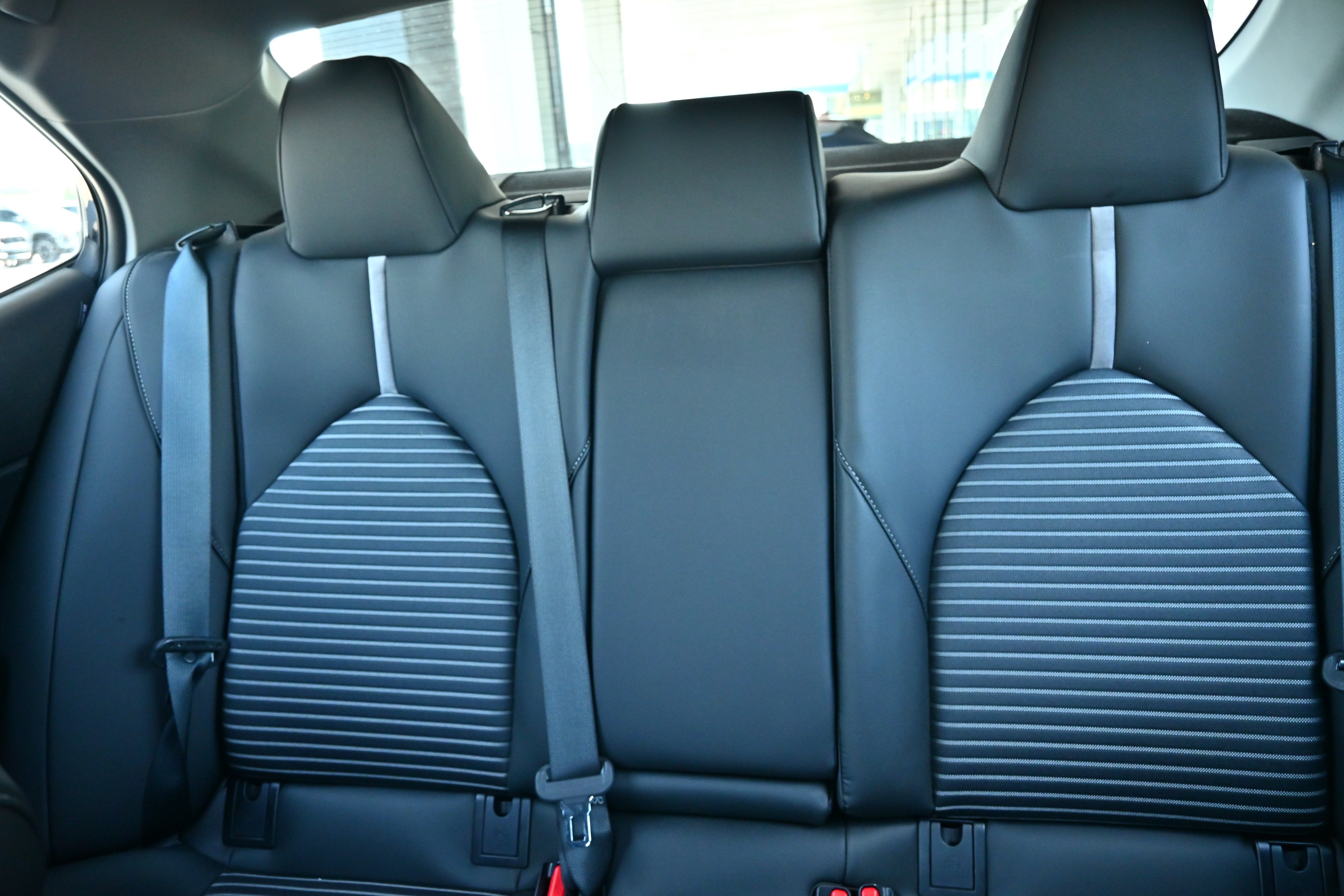 Used 2024 Toyota Camry SE w/ Convenience Package FWD image 21