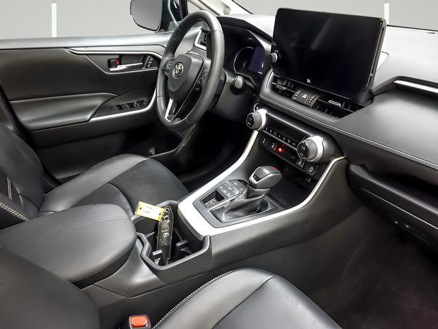 Certified 2023 Toyota RAV4 XLE Premium AWD/4WD image 28