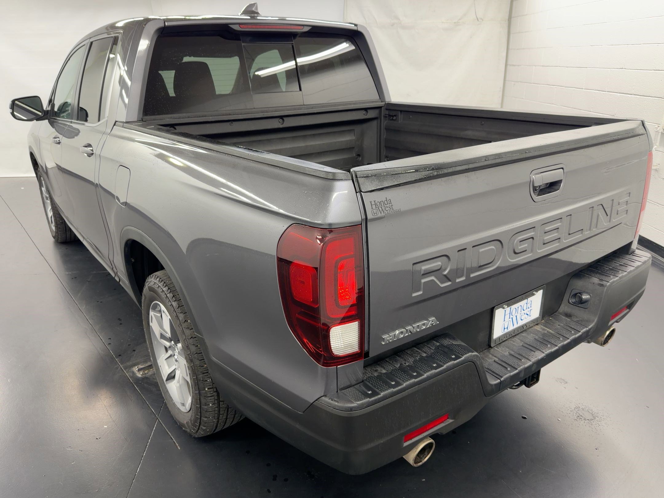 Used 2025 Honda Ridgeline RTL image 3