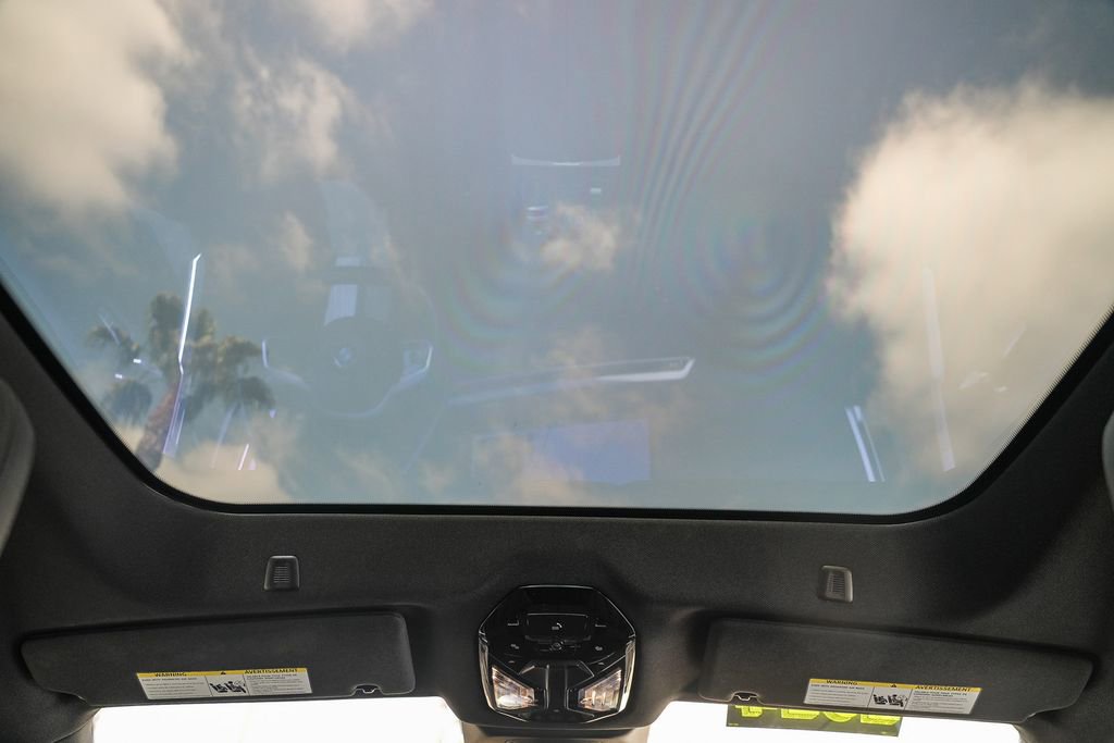 Used 2024 BMW iX xDrive50 image 16