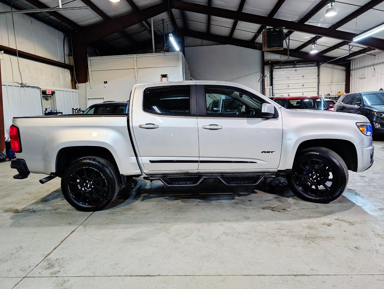 Used 2019 Chevrolet Colorado LT w/ Colorado RST Special Edition RWD image 7