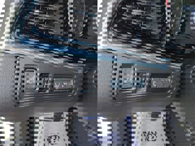 Used 2024 Cadillac XT6 Sport w/ Technology Package image 18