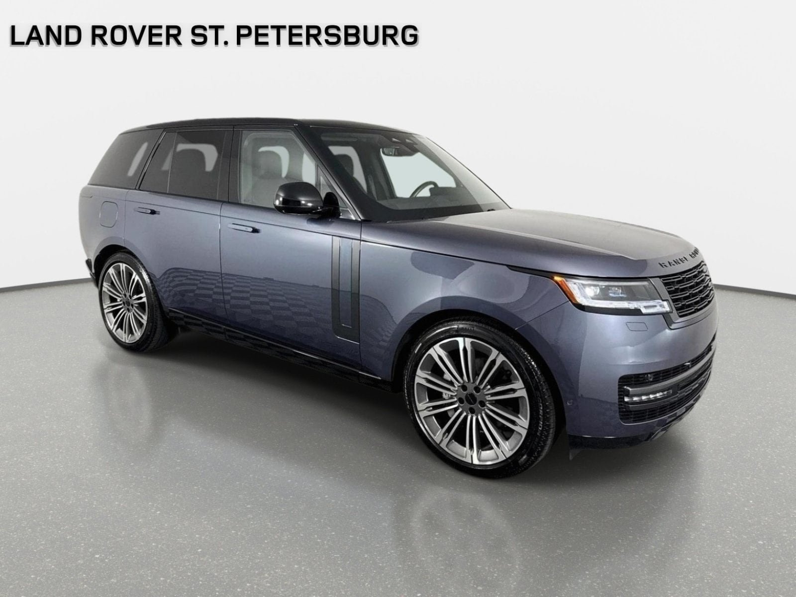 Used 2026 Land Rover Range Rover SE AWD/4WD image 3