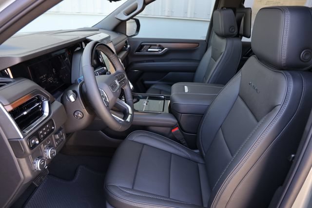 New 2026 GMC Yukon Denali w/ Advanced Technology Package RWD image 13