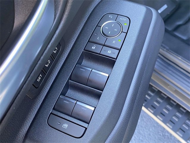 Used 2025 Toyota Land Cruiser image 16