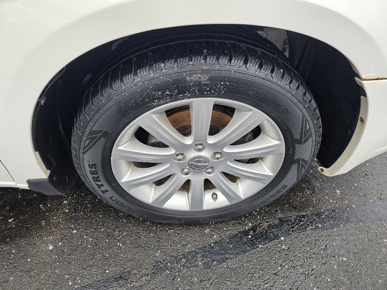 Used 2009 Chrysler Sebring Touring image 13