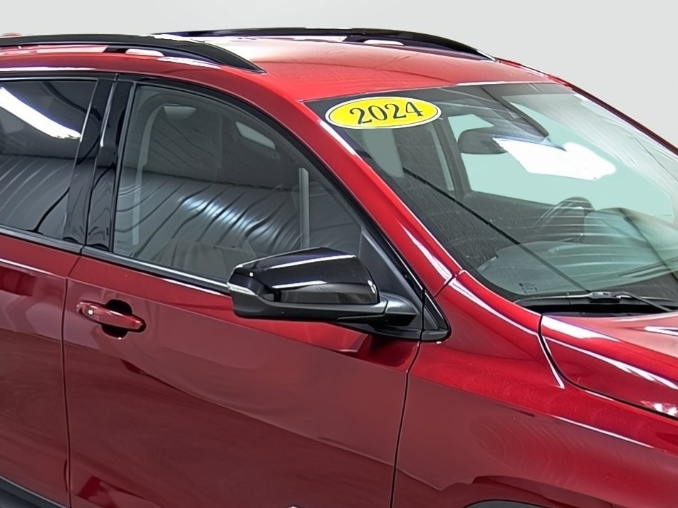 Used 2024 GMC Terrain AT4 AWD/4WD image 15