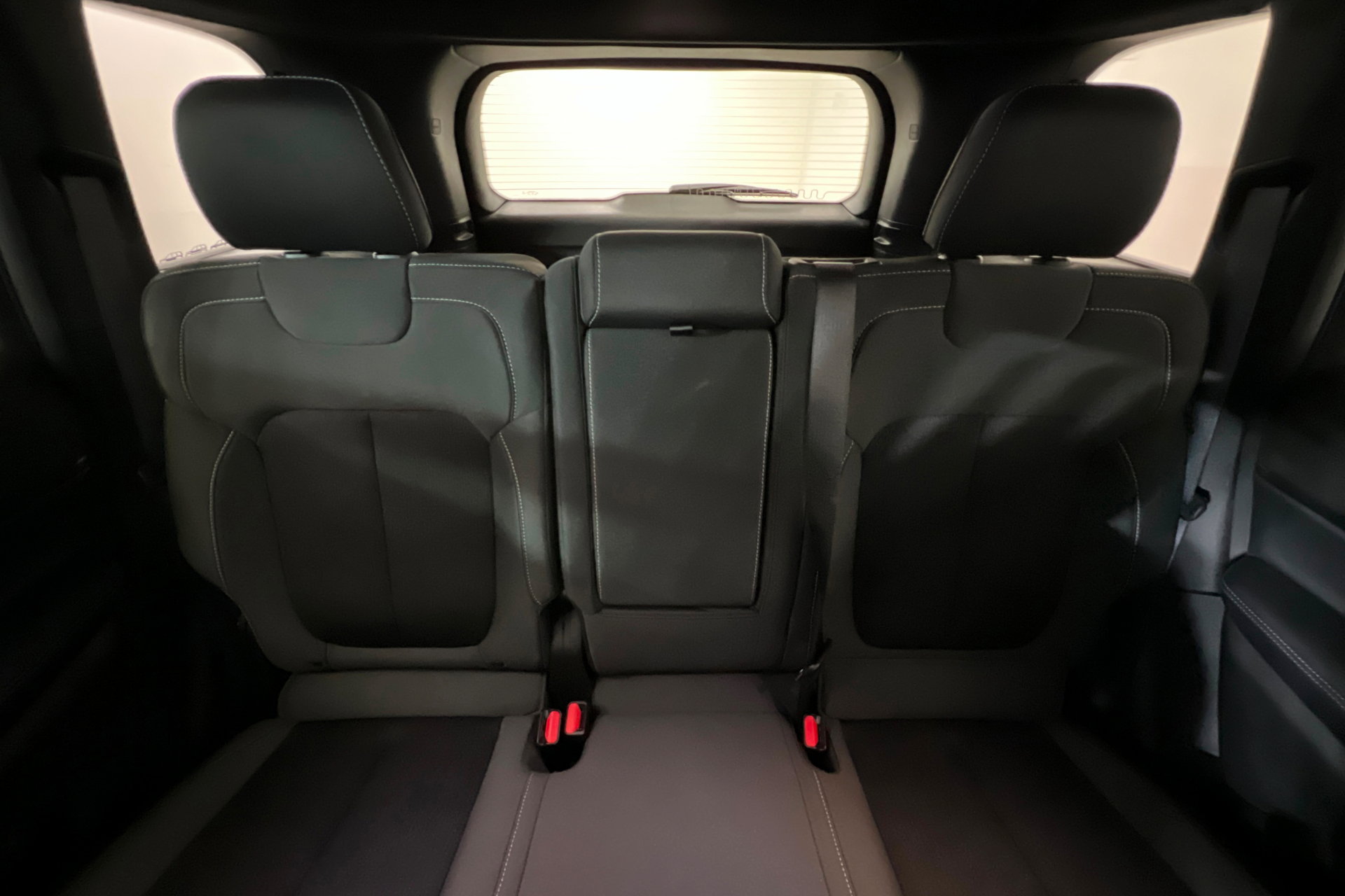 New 2026 Jeep Grand Cherokee Laredo AWD/4WD image 25