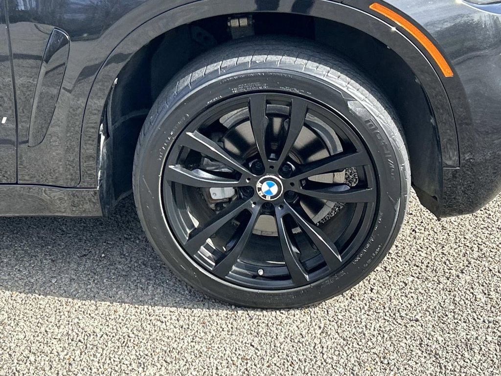 Used 2017 BMW X6 xDrive35i image 9