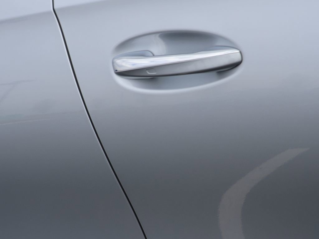 Used 2025 Mercedes-Benz GLS 450 4MATIC image 8