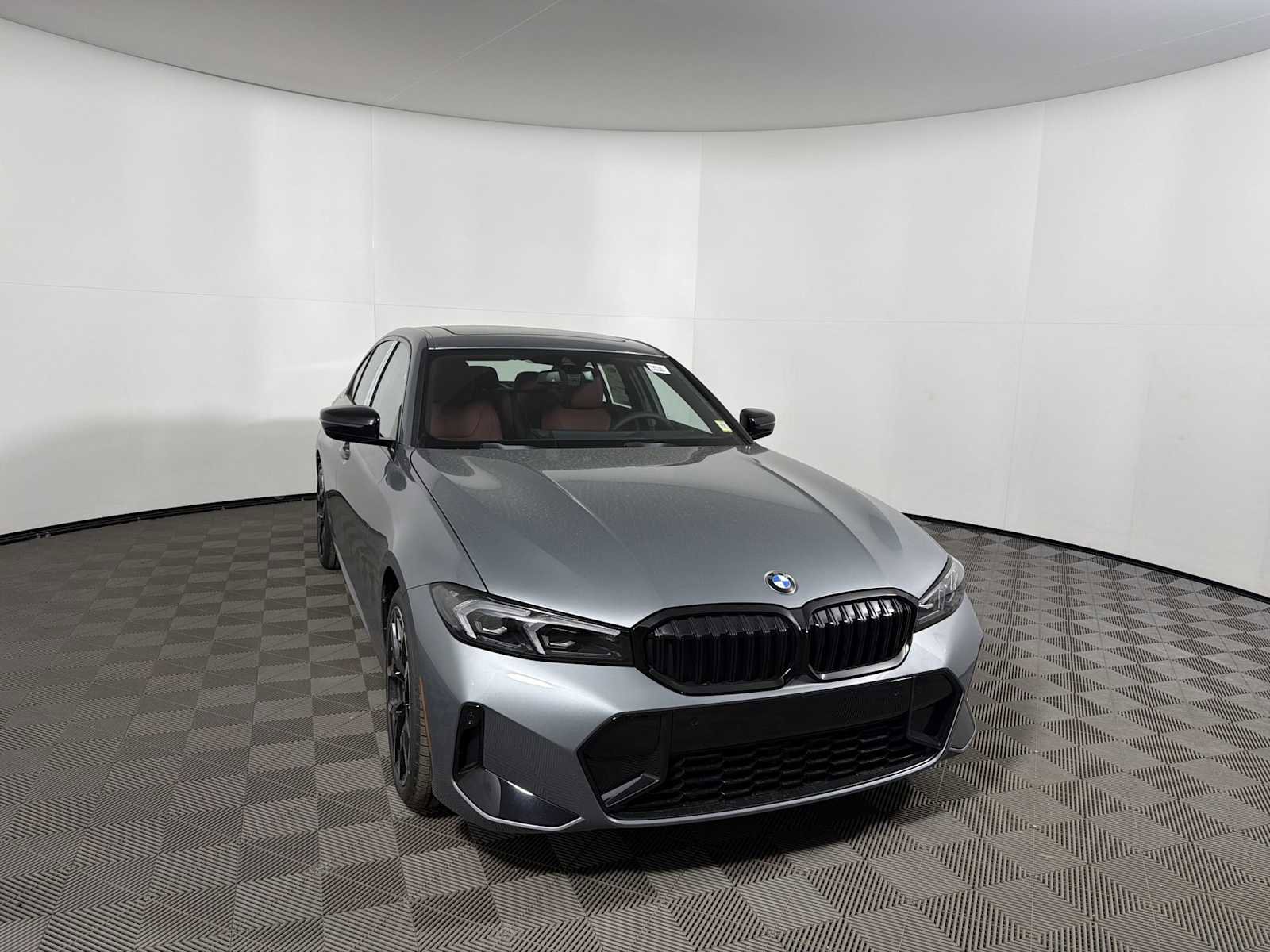 New 2026 BMW 330i xDrive Sedan w/ M Sport Package AWD/4WD image 6