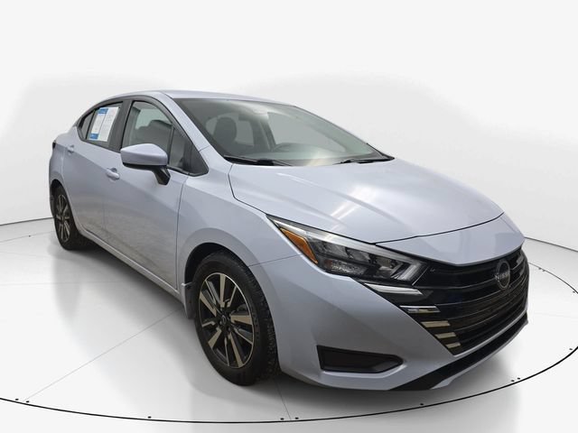 Used 2025 Nissan Versa SV w/ Trunk Package FWD image 3