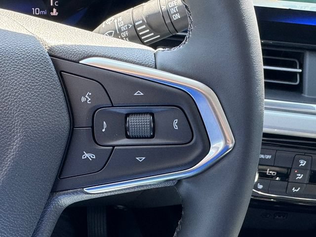 New 2026 Chevrolet Trax LT w/ Midnight Edition FWD image 18