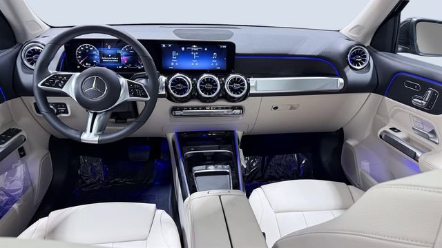 New 2026 Mercedes-Benz GLB 250 4MATIC image 6