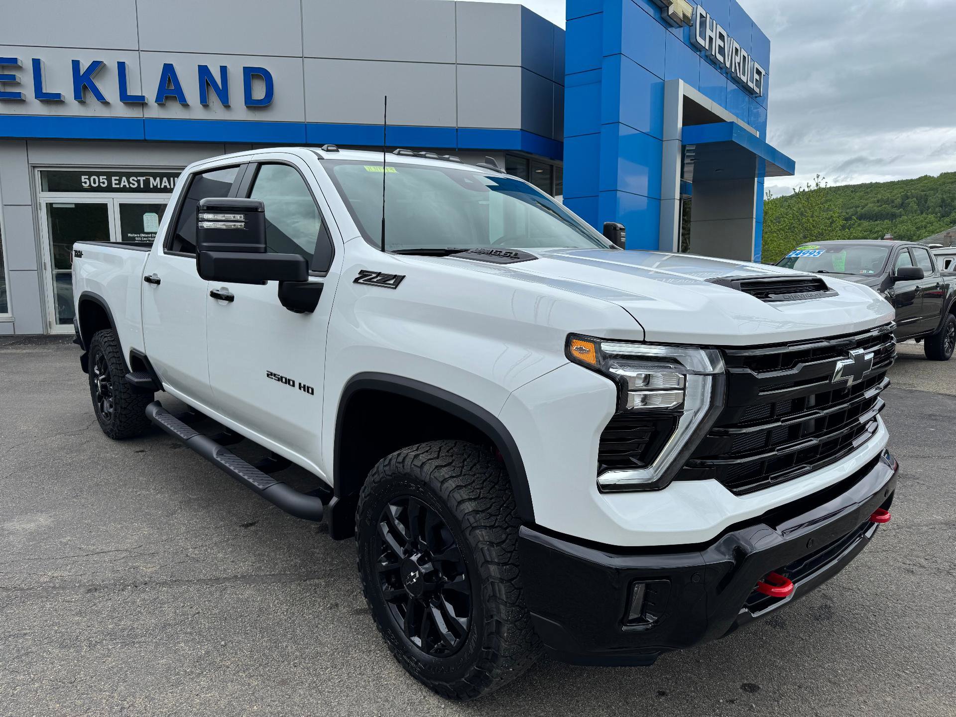 New 2026 Chevrolet Silverado 2500 LT w/ Trail Boss Package AWD/4WD image 2
