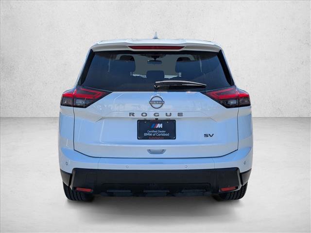 Used 2024 Nissan Rogue SV image 7