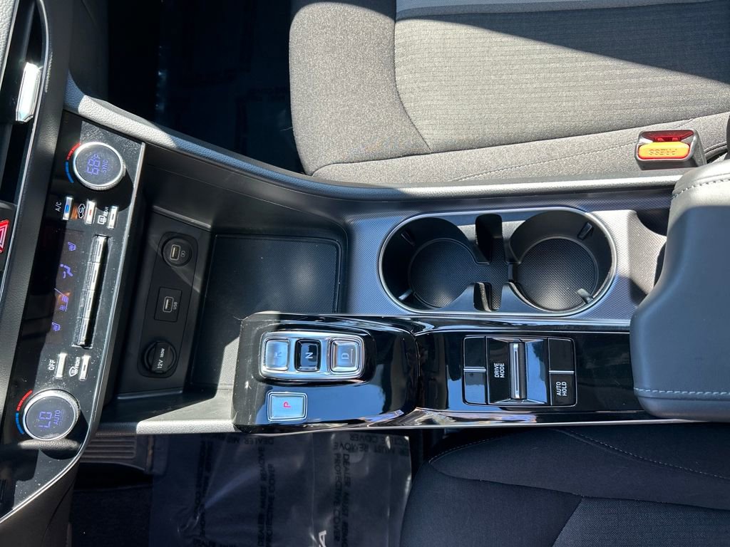 Used 2022 Hyundai Sonata SEL w/ Preferred Accessory Package image 15