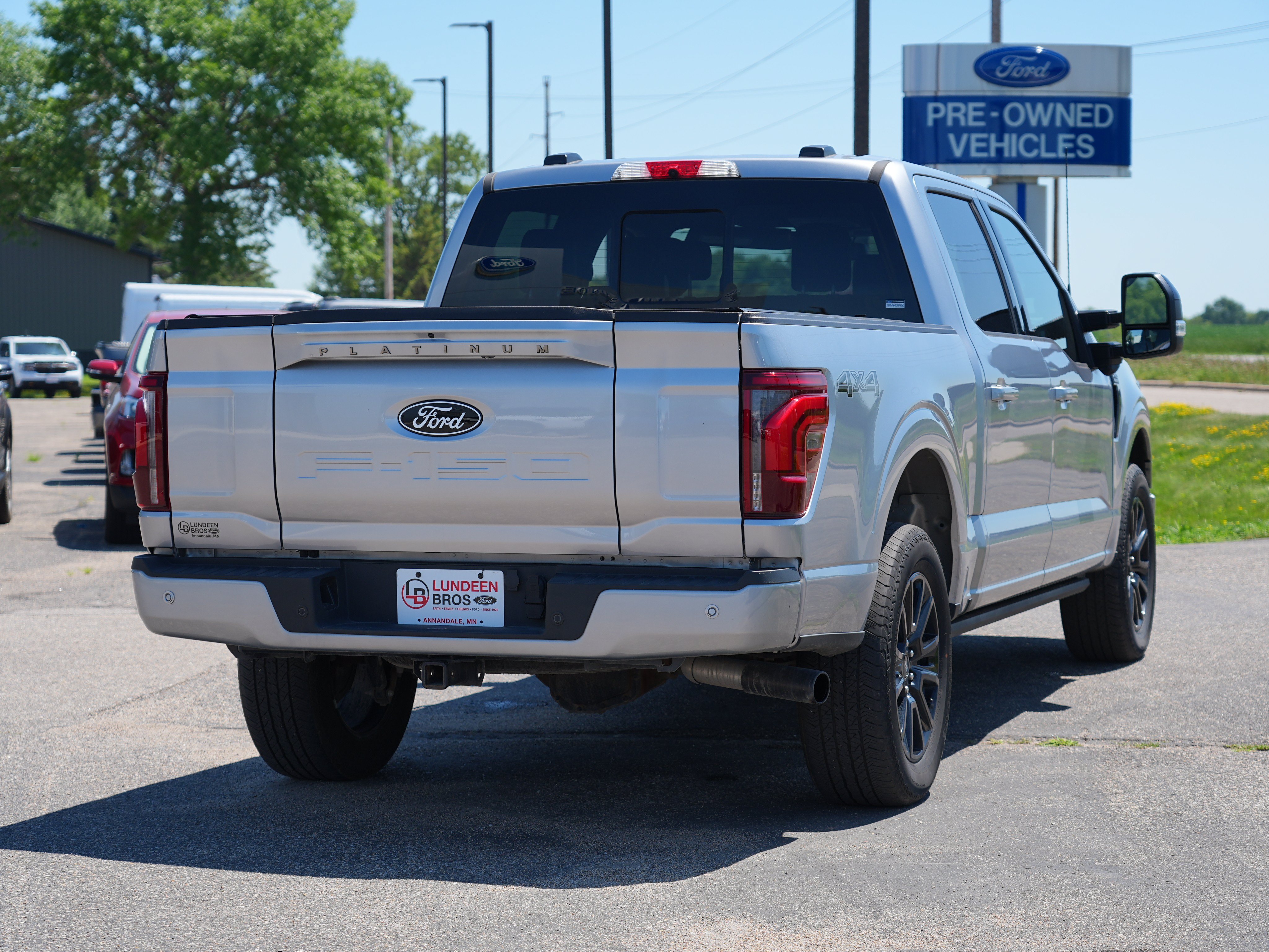 Used 2025 Ford F150 Platinum AWD/4WD image 3