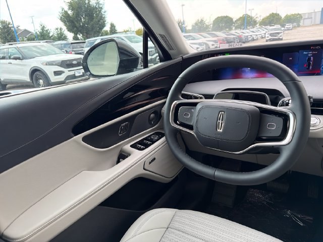 New 2026 Lincoln Nautilus Reserve w/ Jet Appearance Package AWD/4WD image 17