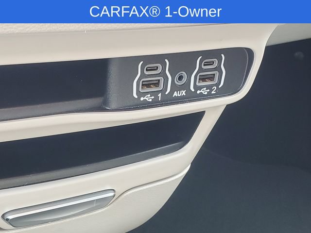Used 2023 Chrysler Pacifica Touring-L FWD image 23