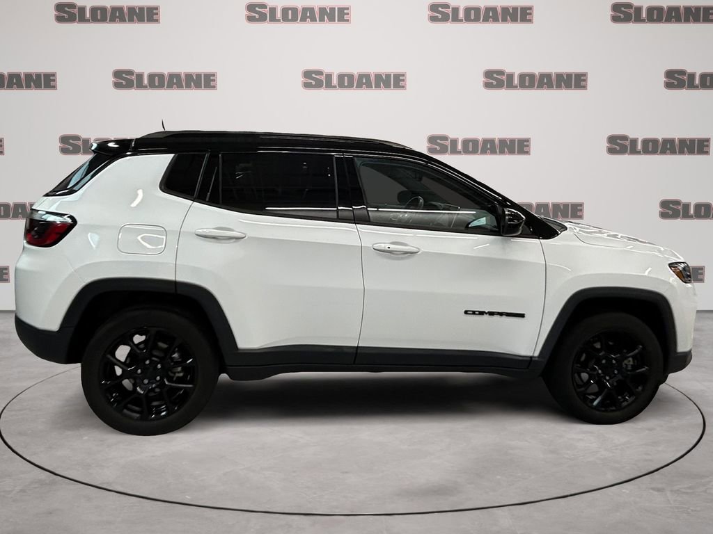 Used 2022 Jeep Compass Altitude w/ Convenience Group image 6