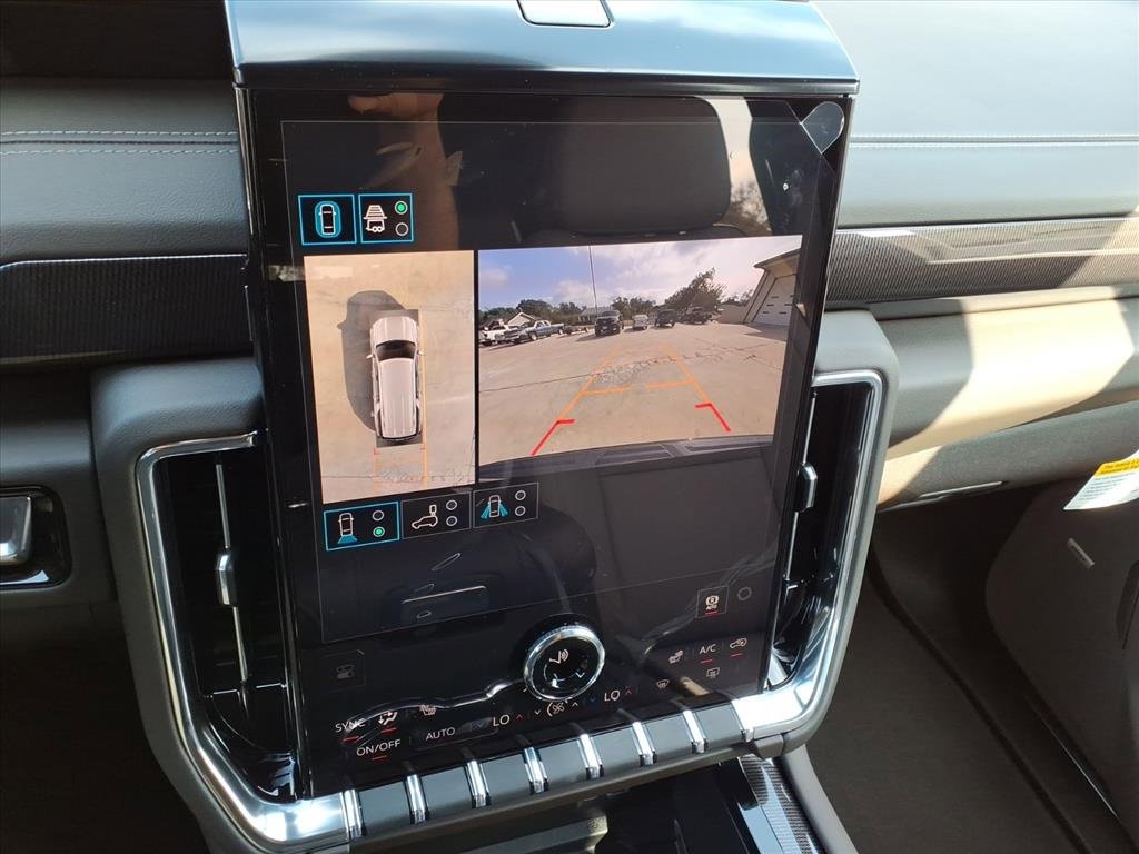 New 2026 GMC Yukon XL Elevation image 22