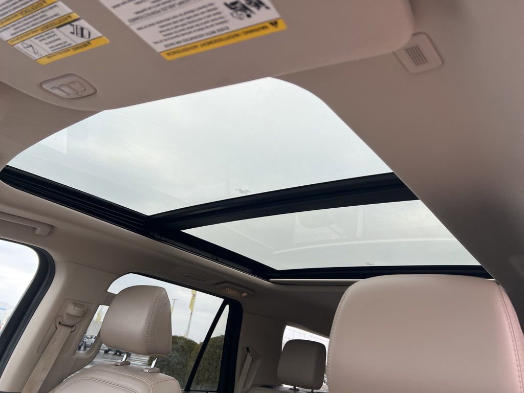 Used 2024 Ford Expedition Limited image 11