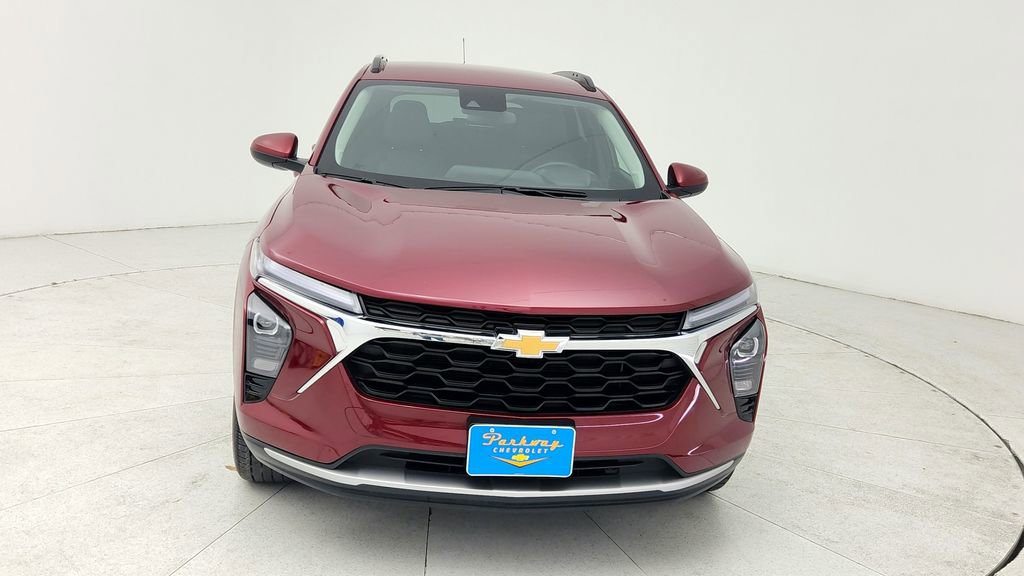 Certified 2025 Chevrolet Trax LT w/ LT Convenience Package image 2