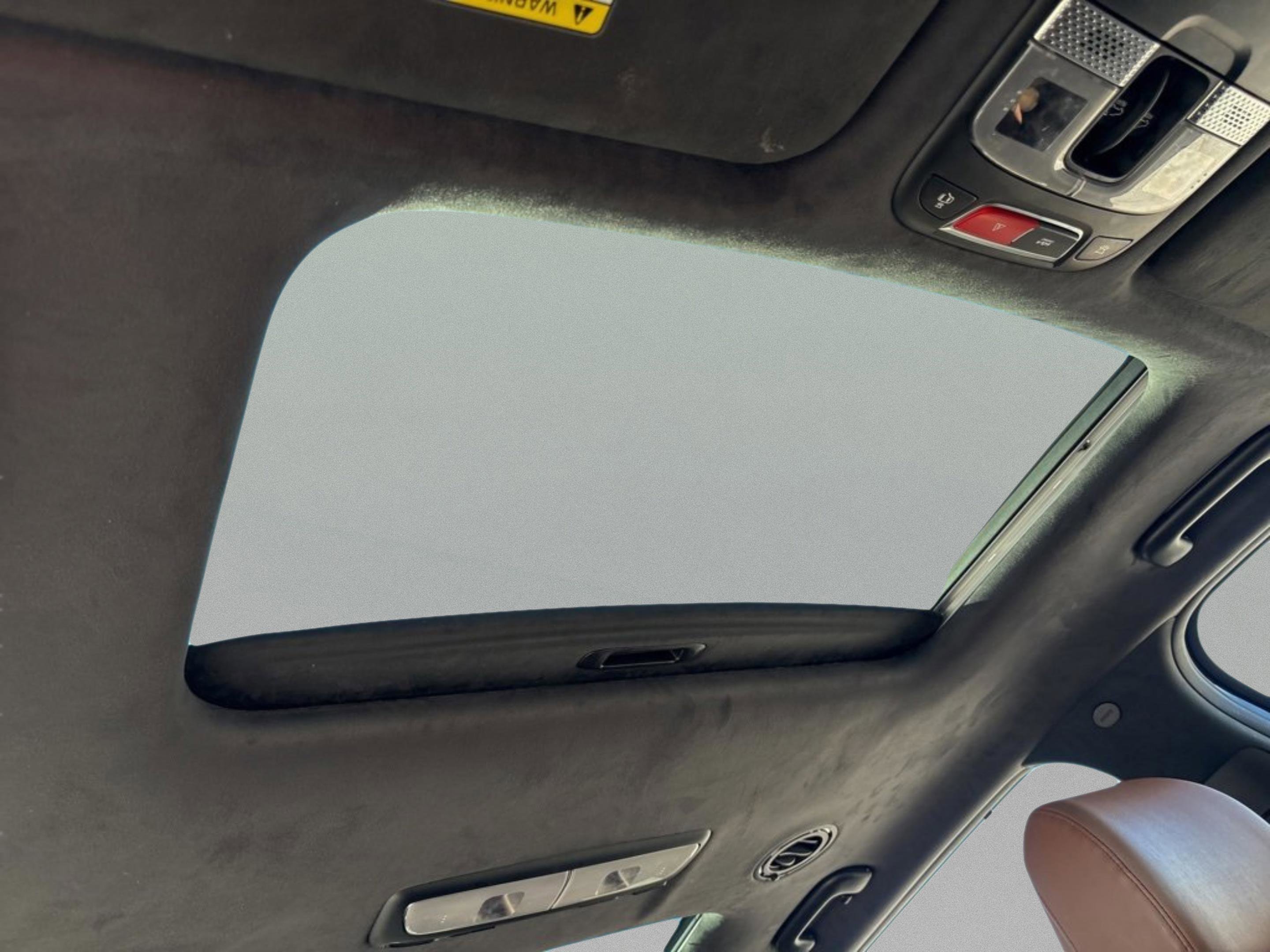 Used 2023 Kia Telluride SX Prestige X-Pro image 32