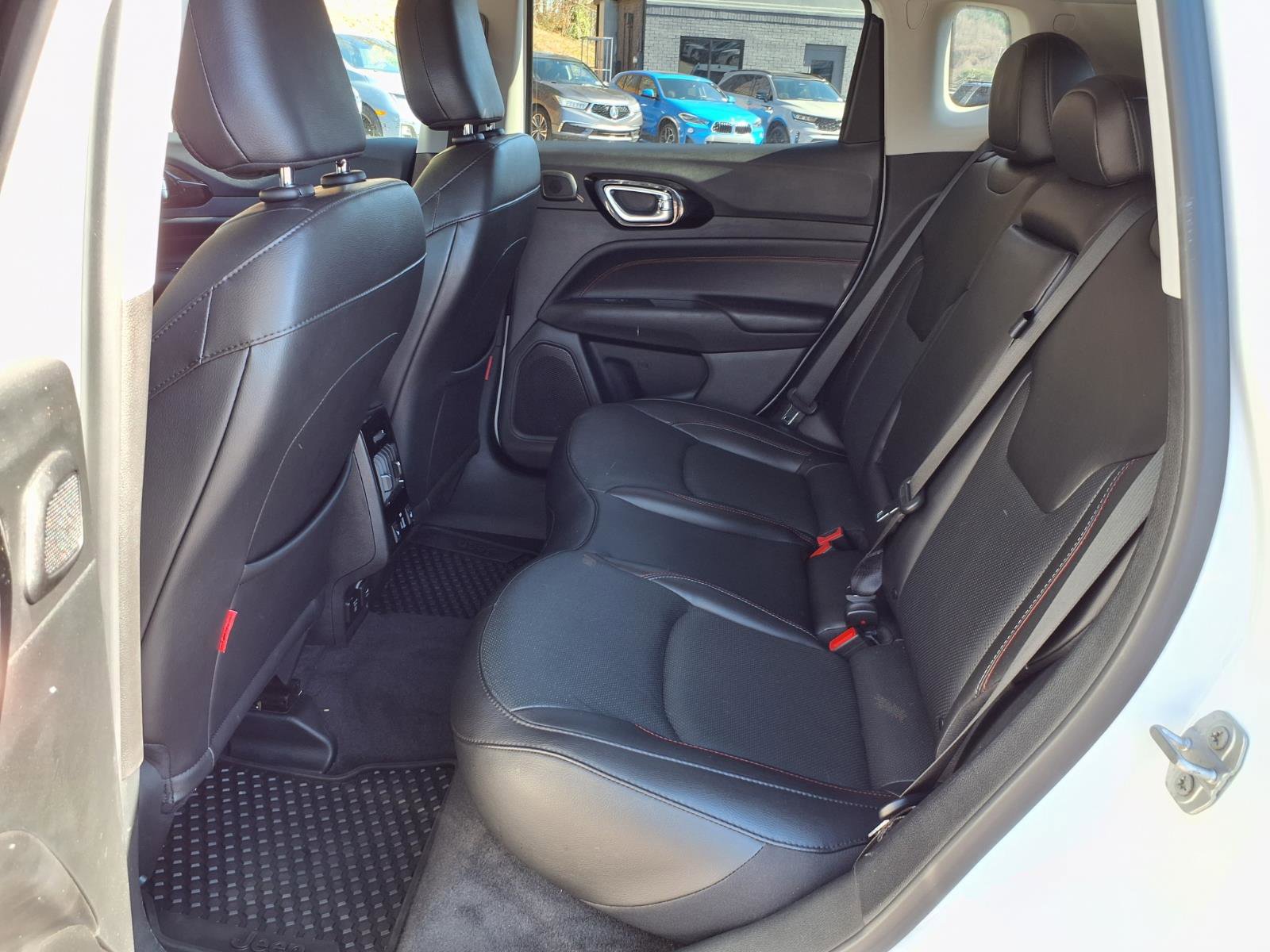 Used 2022 Jeep Compass Trailhawk w/ Trailhawk Elite Group image 10