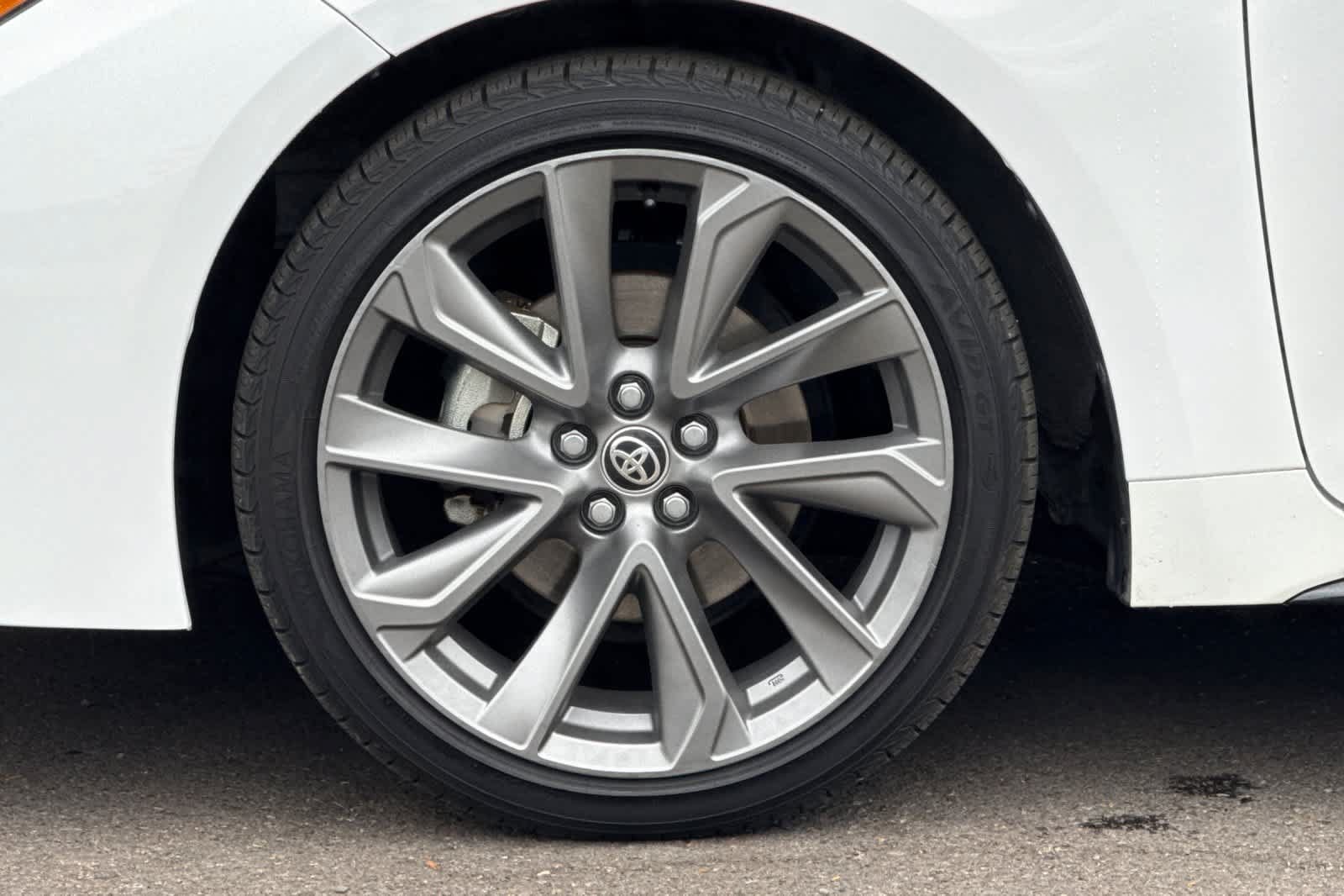 Used 2024 Toyota Corolla SE AWD/4WD image 25