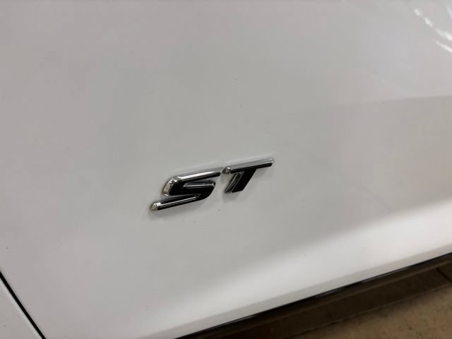 Used 2026 Buick Enclave Sport Touring AWD/4WD image 12