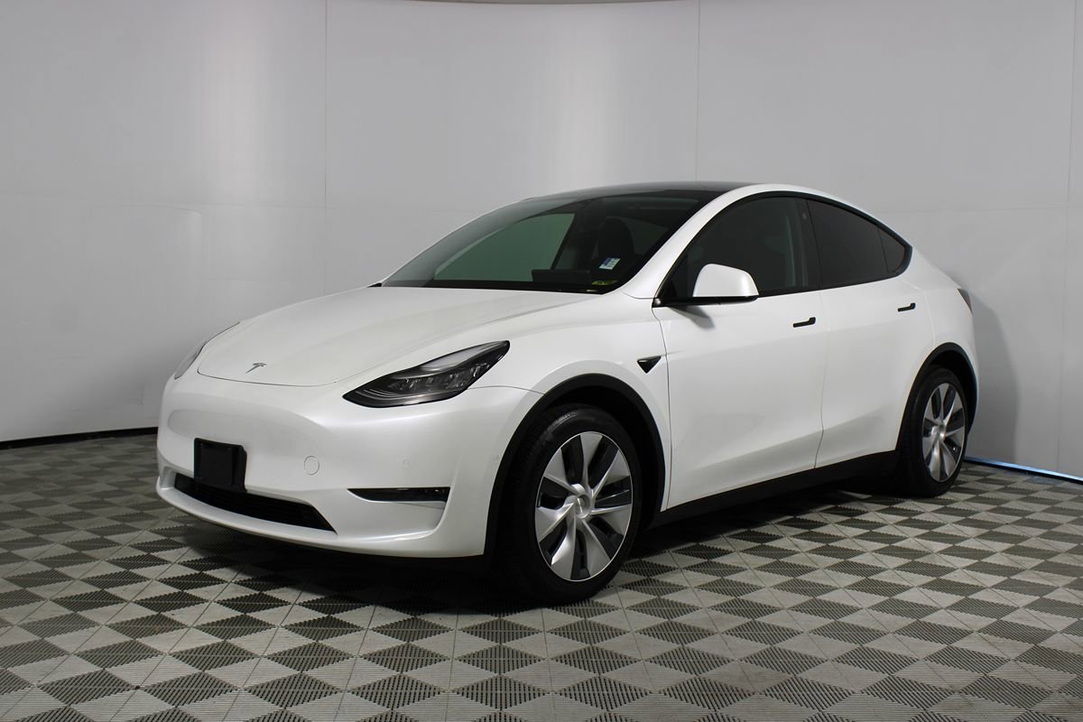 Used 2021 Tesla Model Y Long Range AWD/4WD image 28