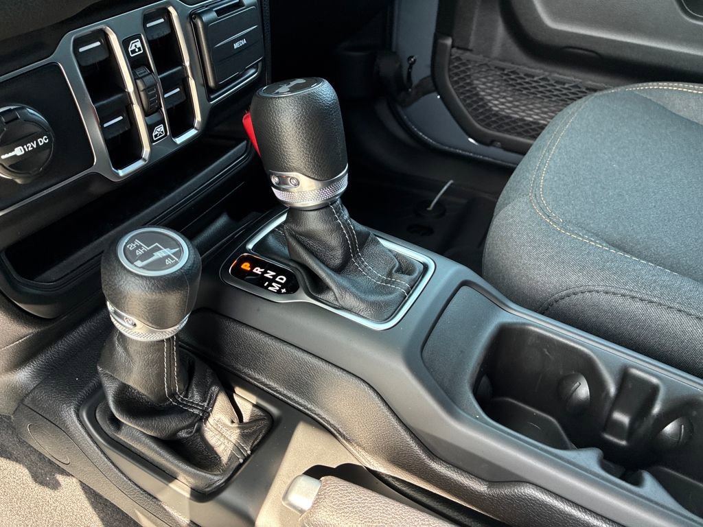 New 2025 Jeep Wrangler Sport S image 24