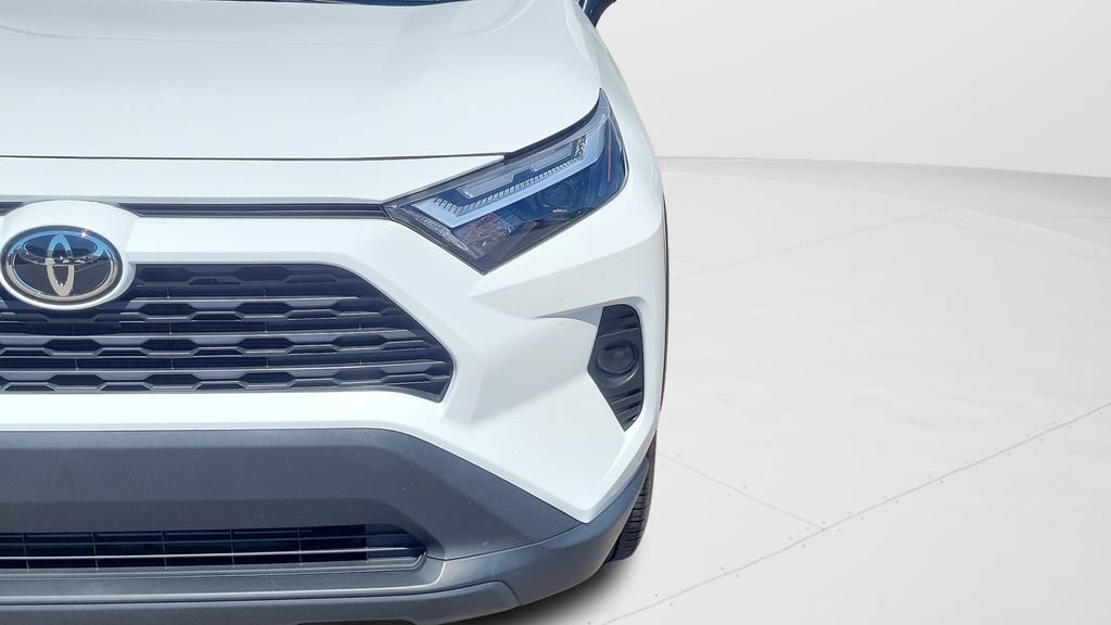 Certified 2025 Toyota RAV4 XLE w/ Convenience Package FWD image 31