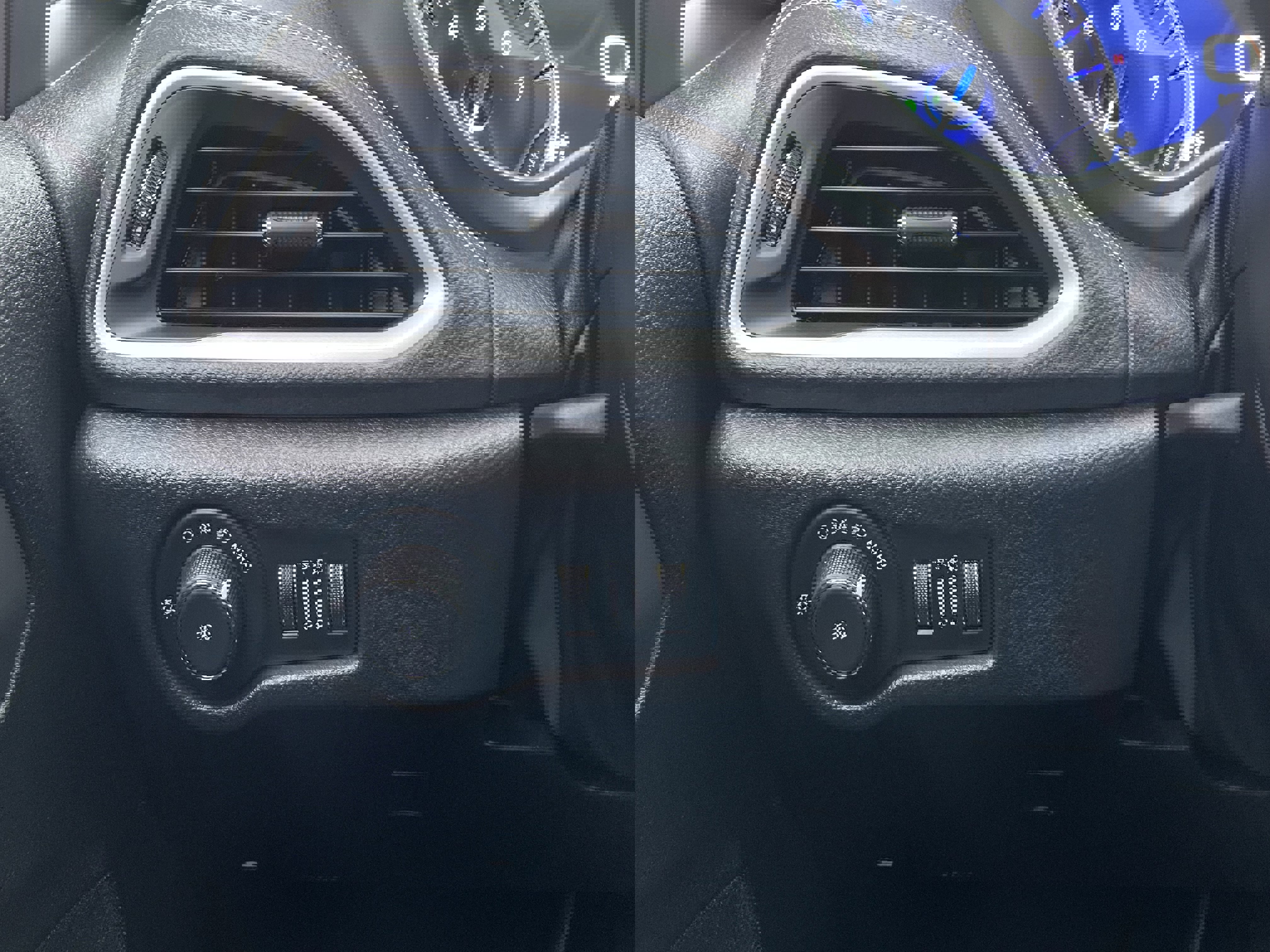 New 2026 Chrysler Pacifica Select image 37