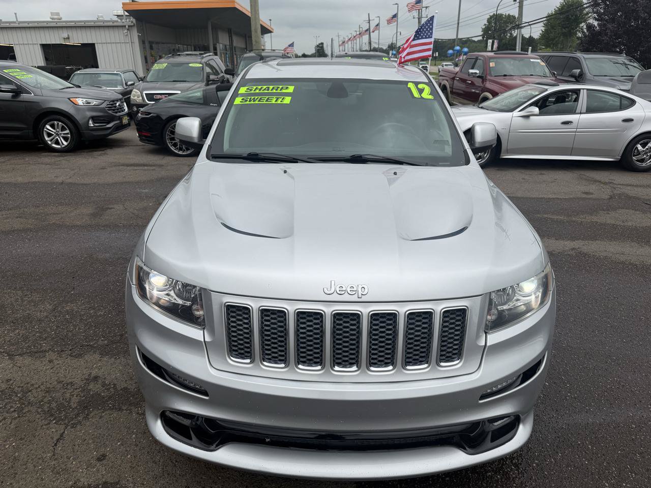 Used 2012 Jeep Grand Cherokee SRT8 w/ Luxury Group II AWD/4WD image 9