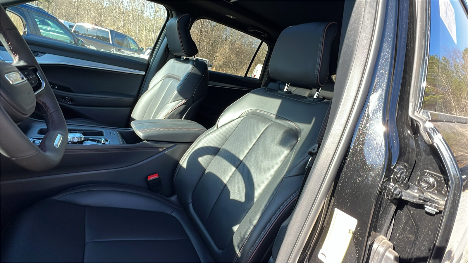 Used 2024 Jeep Wagoneer Launch Edition image 18