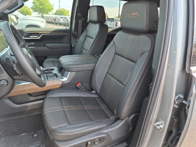 New 2026 Chevrolet Silverado 1500 High Country w/ High Country Premium Package AWD/4WD image 22