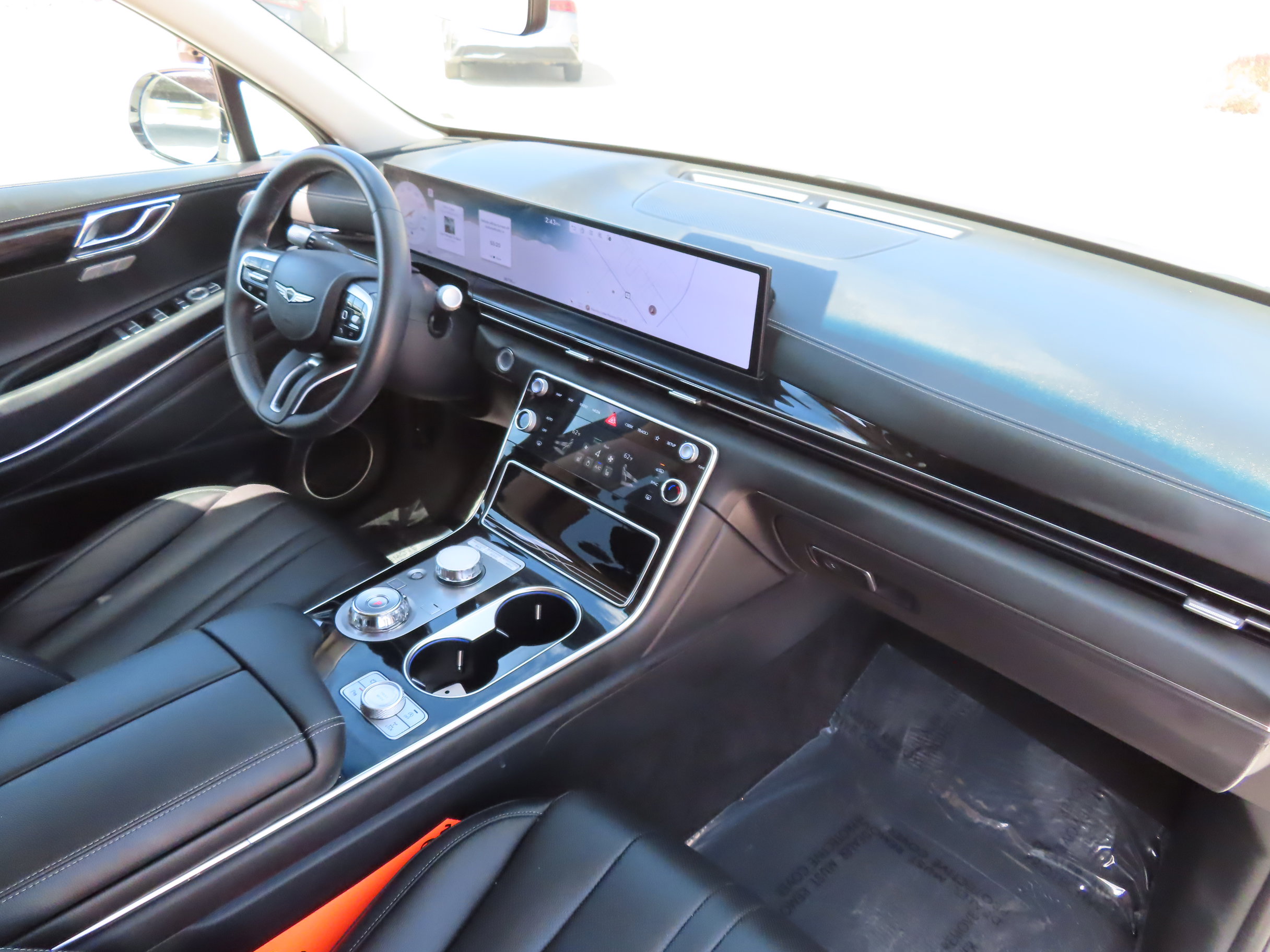 Used 2025 Genesis GV80 2.5T Standard AWD/4WD image 17