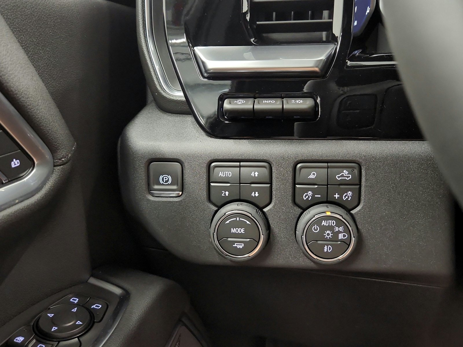 New 2026 Chevrolet Silverado 3500 High Country w/ High Country Premium Package AWD/4WD image 55