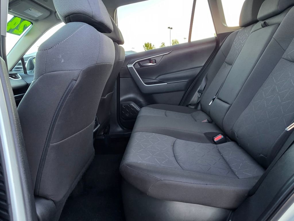 Used 2024 Toyota RAV4 XLE image 29