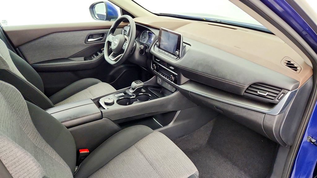 Used 2023 Nissan Rogue SV AWD/4WD image 24